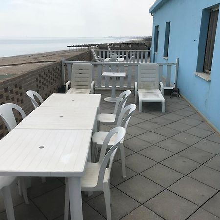Virgola Zero Holiday Beach Porto Potenza Picena Exterior foto