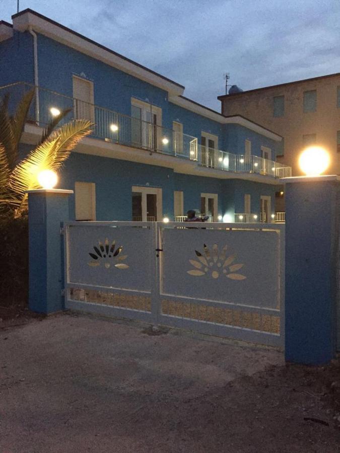 Virgola Zero Holiday Beach Porto Potenza Picena Exterior foto