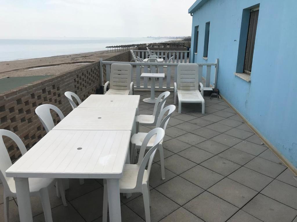 Virgola Zero Holiday Beach Porto Potenza Picena Exterior foto